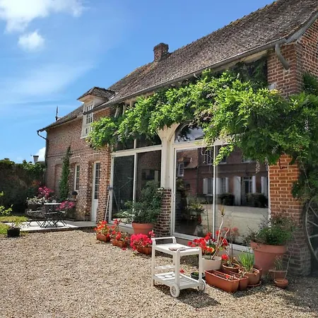 Prázdninový dům Maison Charmante Au Vaudreuil Avec Magnifique Jardin Clos